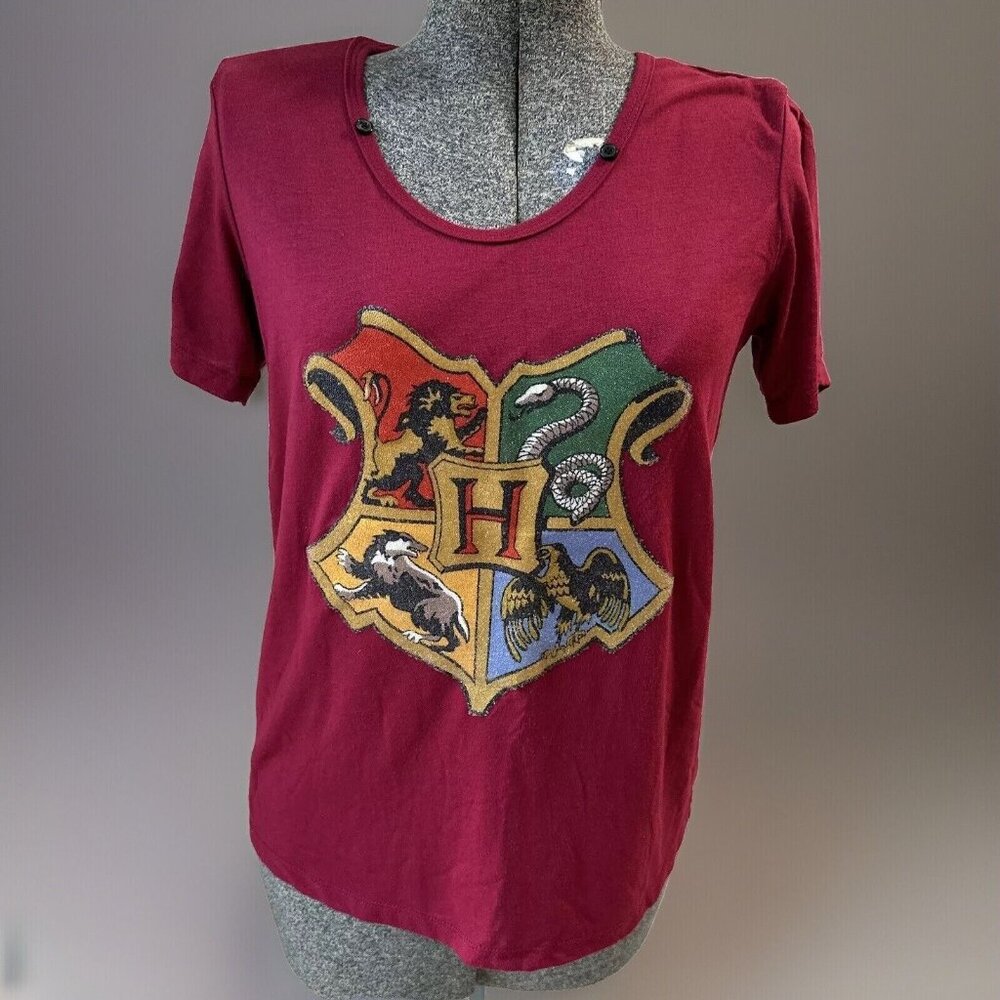 Harry Potter Hogwarts T-shirt Short Sleeve Round Neck Red Size M Medium Women’s